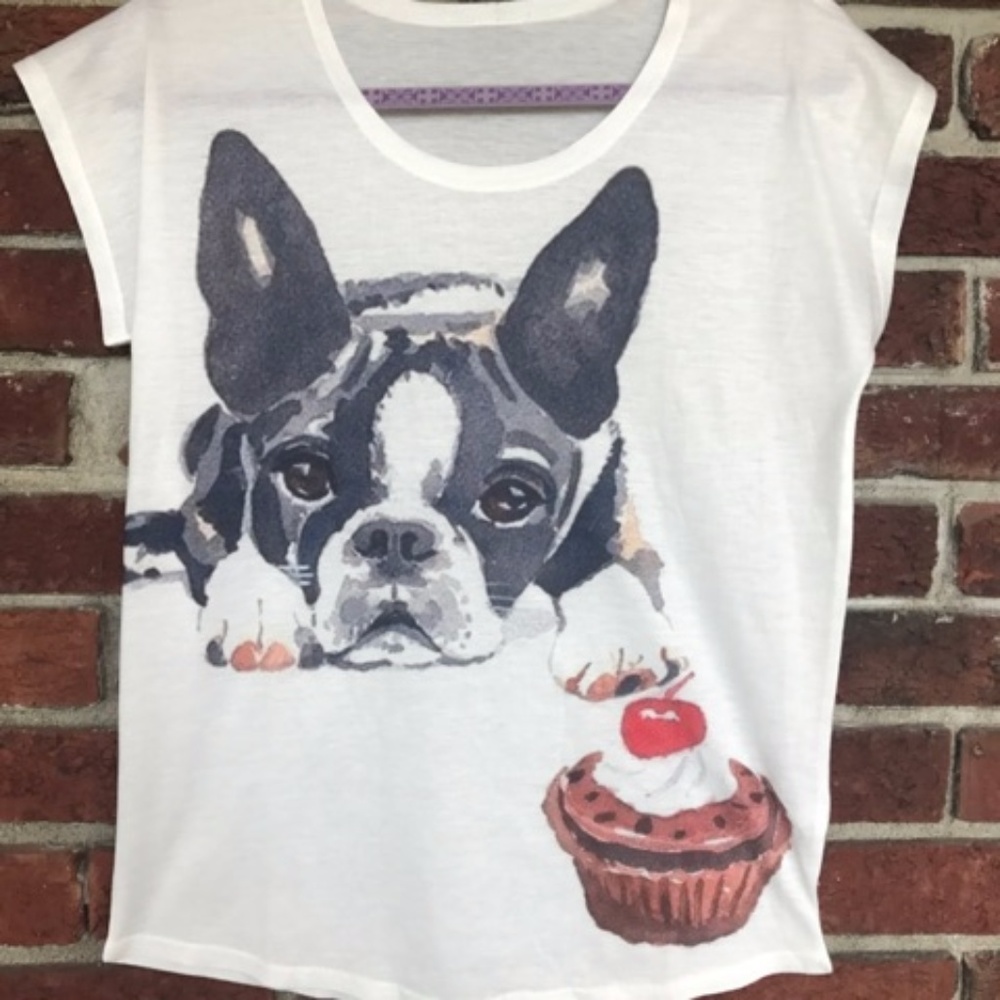 Sooo Cute - Boston Terrier with Cupcake Tshirt!